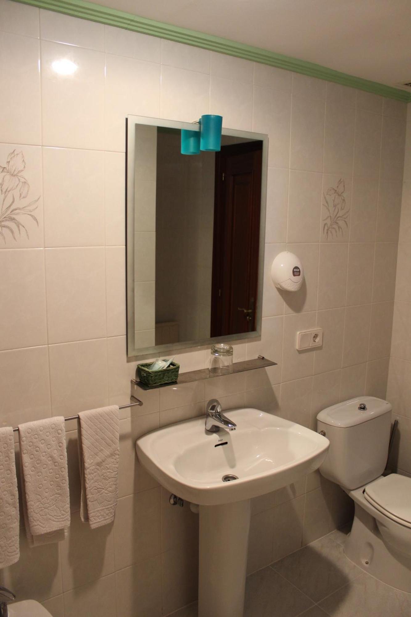 Hotel Sindika Oñate Kültér fotó